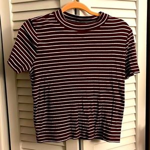 Forever 21 Striped cropped shirt